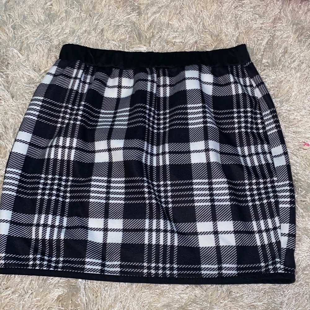 Plaid mini skirt